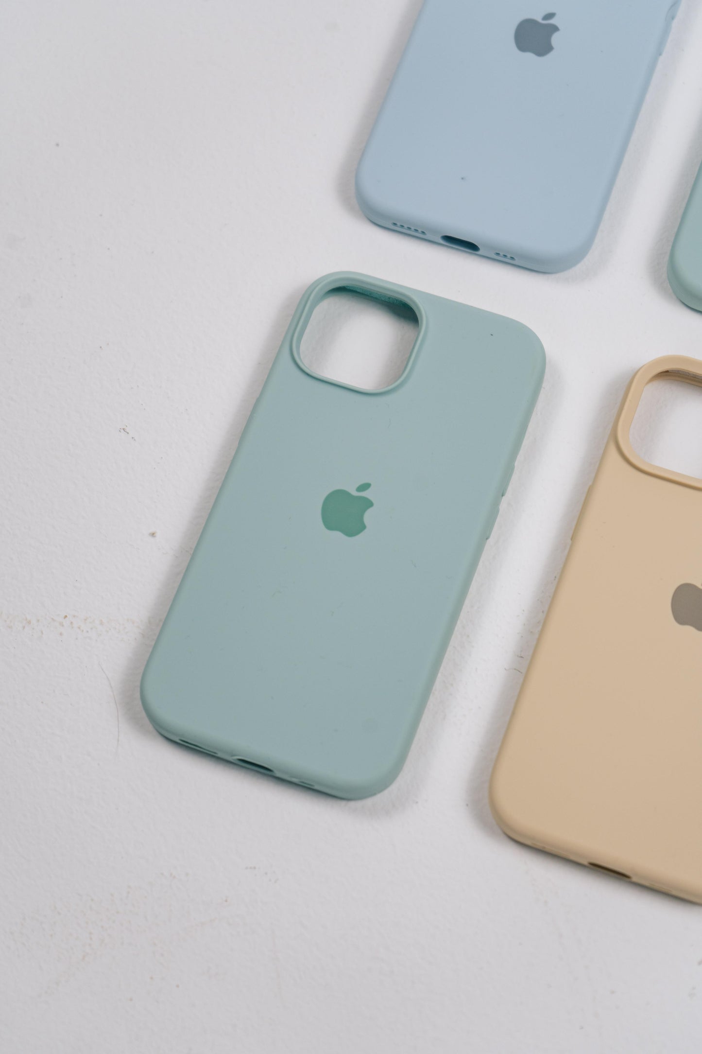 Capas de iPhone com Logo Apple